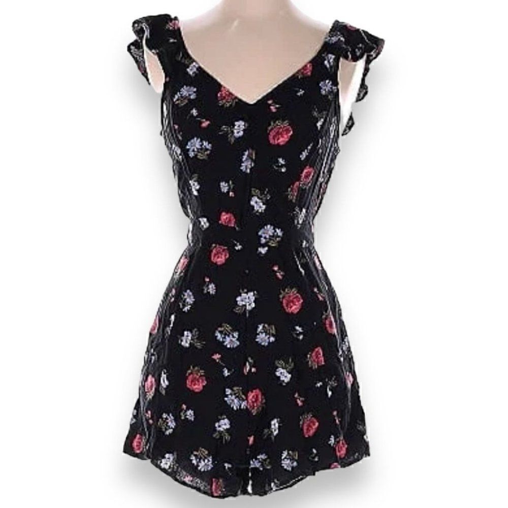 American Eagle Petite Floral Romper